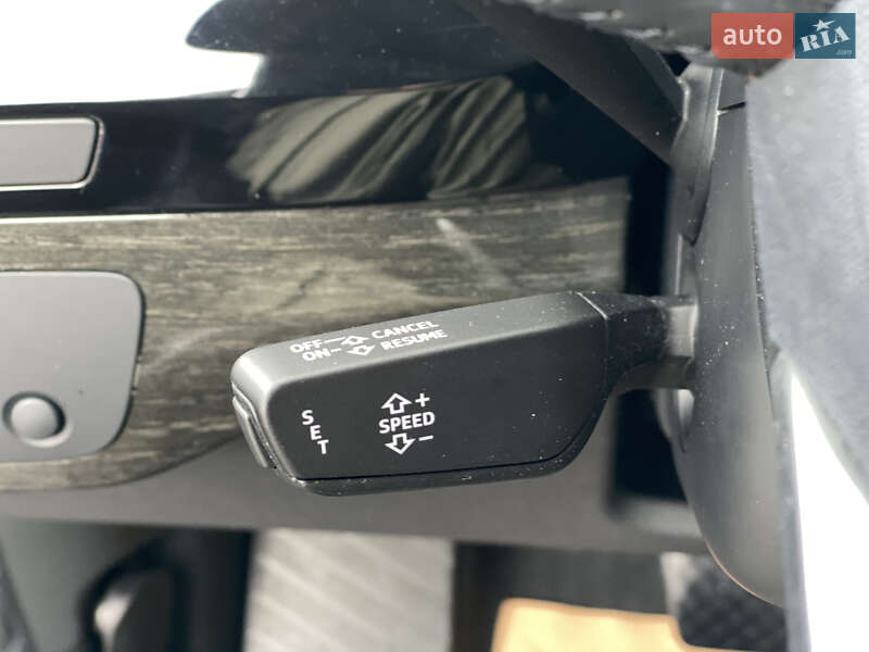 Внедорожник / Кроссовер Audi Q7 2016 в Луцке