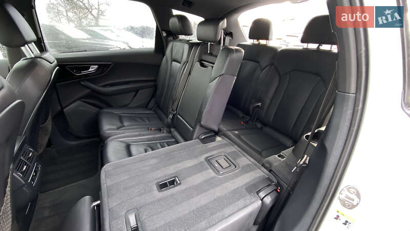 Внедорожник / Кроссовер Audi Q7 2016 в Луцке