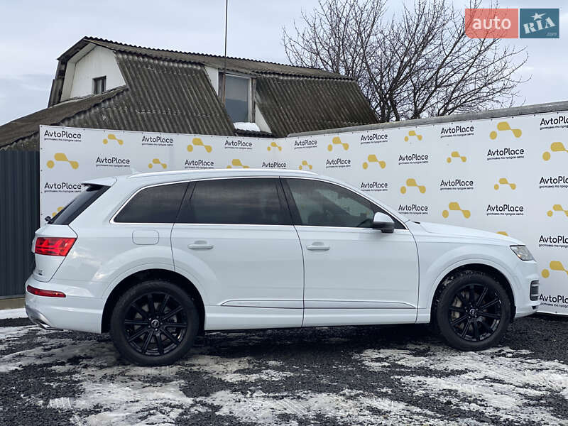 Внедорожник / Кроссовер Audi Q7 2016 в Луцке