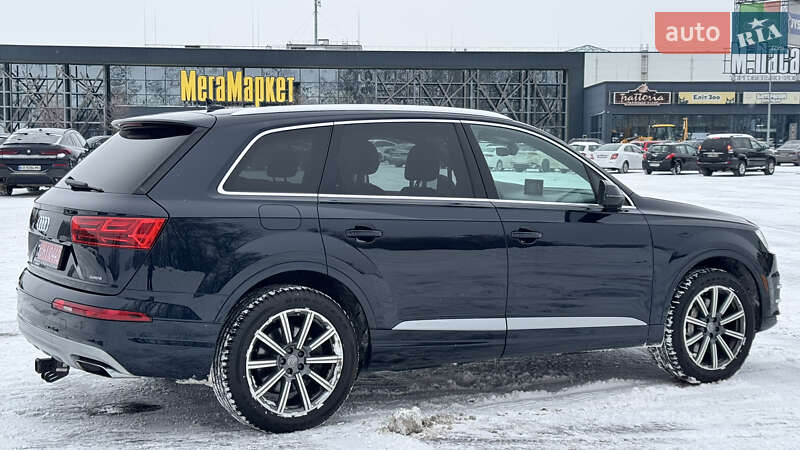 Внедорожник / Кроссовер Audi Q7 2017 в Киеве
