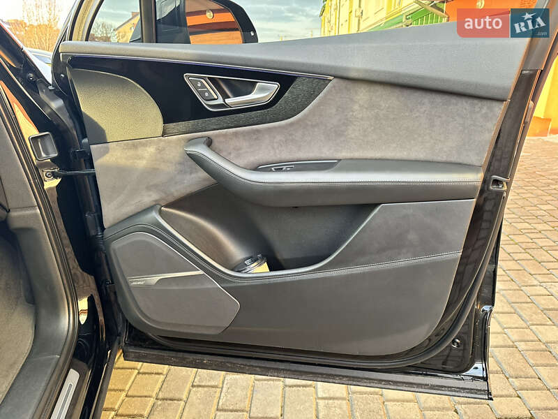 Внедорожник / Кроссовер Audi Q7 2017 в Львове фото 21 Внедорожник / Кроссовер Audi Q7 2017 в Львове