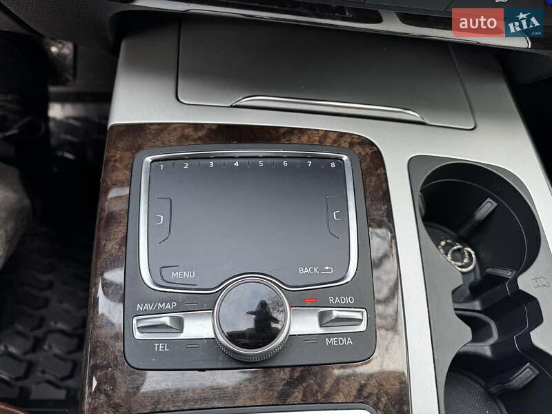 Позашляховик / Кросовер Audi Q7 2017 в Києві фото 28 Позашляховик / Кросовер Audi Q7 2017 в Києві