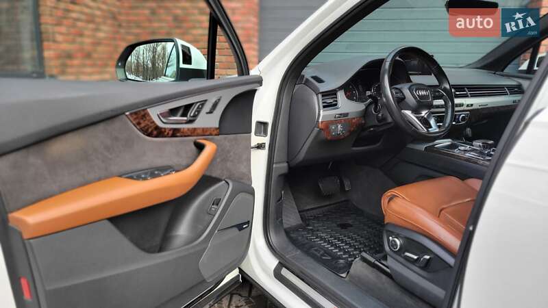 Позашляховик / Кросовер Audi Q7 2018 в Хмельницькому