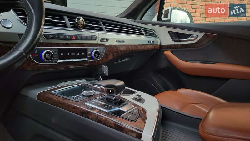 Позашляховик / Кросовер Audi Q7 2018 в Хмельницькому