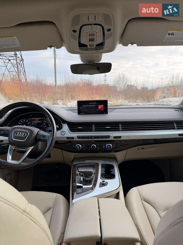 Позашляховик / Кросовер Audi Q7 2019 в Львові