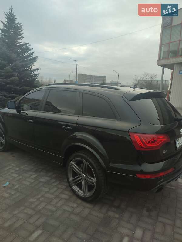 Внедорожник / Кроссовер Audi Q7 2014 в Запорожье