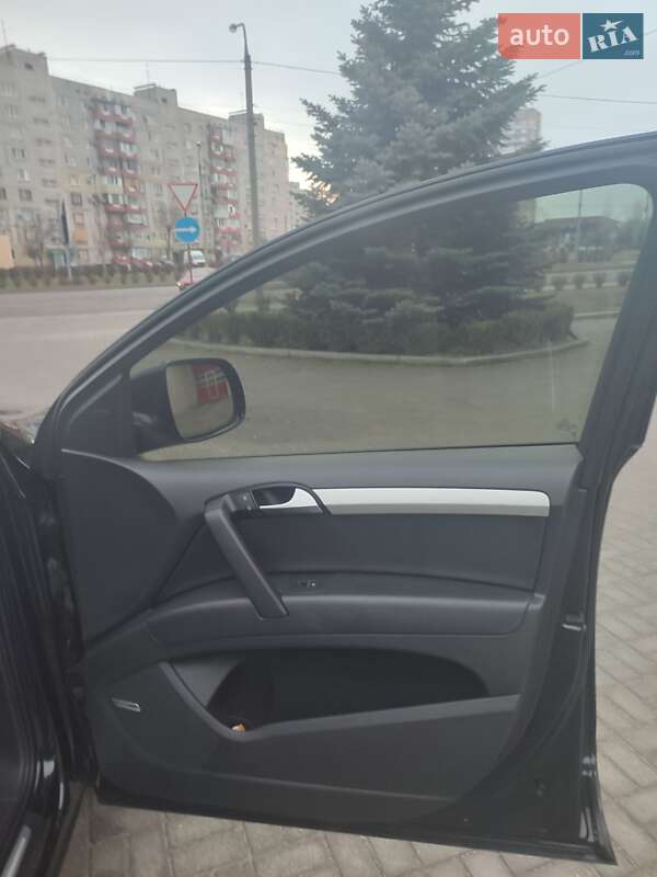 Внедорожник / Кроссовер Audi Q7 2014 в Запорожье