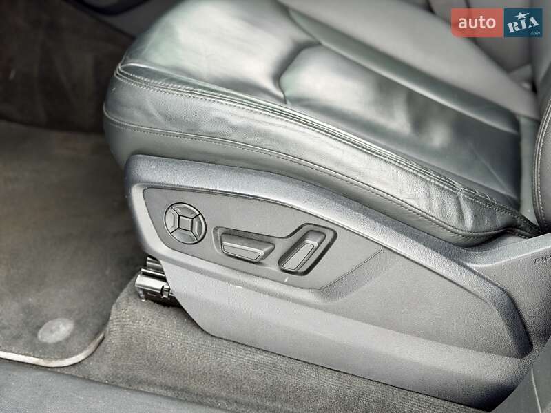 Позашляховик / Кросовер Audi Q7 2019 в Києві фото 30 Позашляховик / Кросовер Audi Q7 2019 в Києві