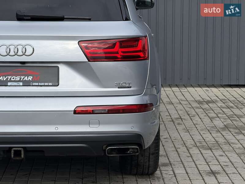 Внедорожник / Кроссовер Audi Q7 2017 в Мукачево