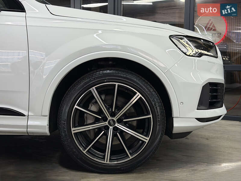 Позашляховик / Кросовер Audi Q7 2021 в Одесі фото 5 Позашляховик / Кросовер Audi Q7 2021 в Одесі