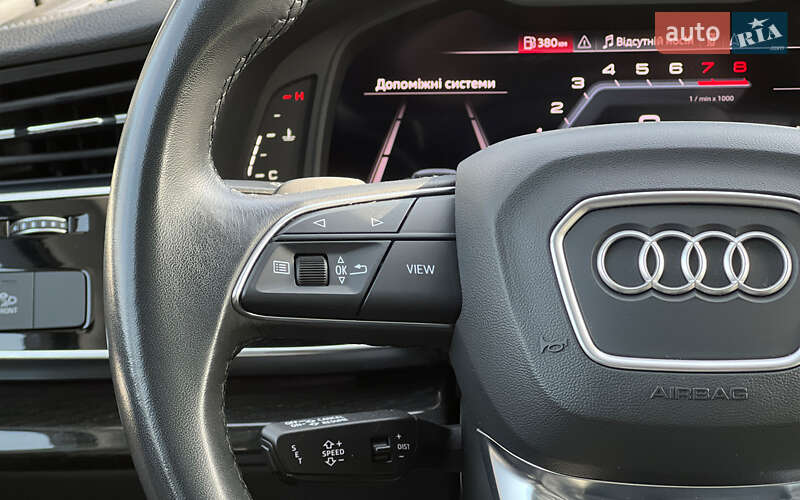 Позашляховик / Кросовер Audi Q7 2022 в Львові