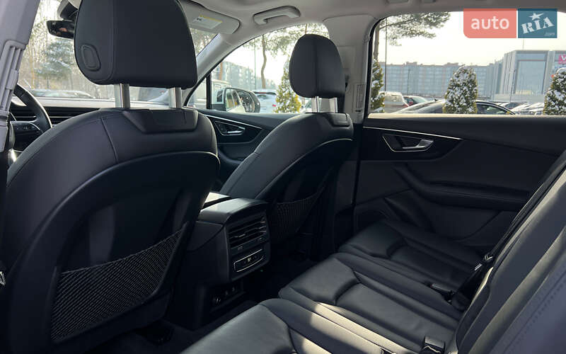 Позашляховик / Кросовер Audi Q7 2022 в Львові