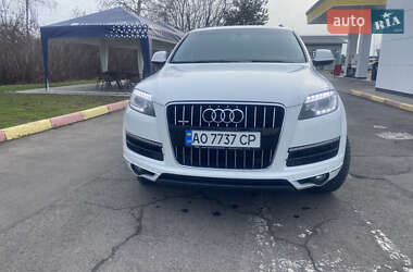 Внедорожник / Кроссовер Audi Q7 2015 в Мукачево