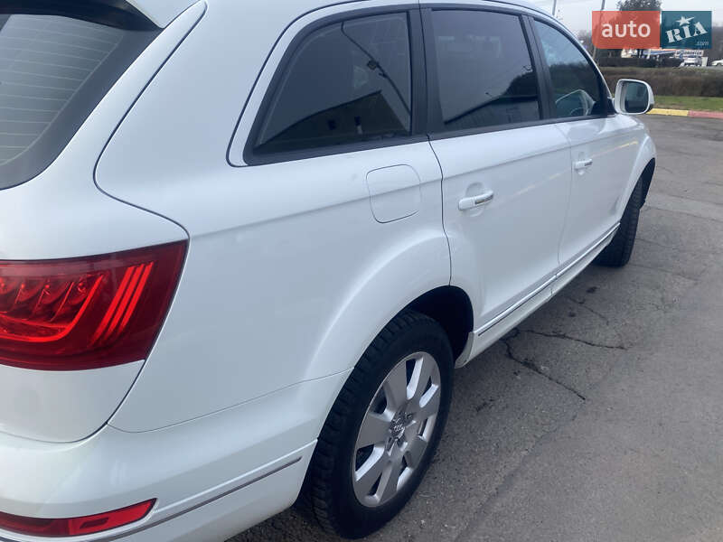 Позашляховик / Кросовер Audi Q7 2015 в Мукачевому