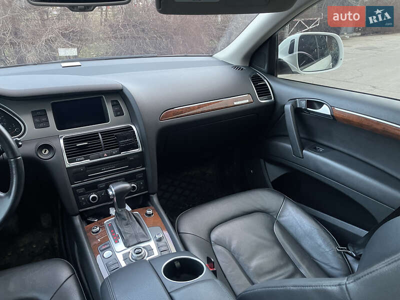 Позашляховик / Кросовер Audi Q7 2014 в Херсоні фото 3 Позашляховик / Кросовер Audi Q7 2014 в Херсоні