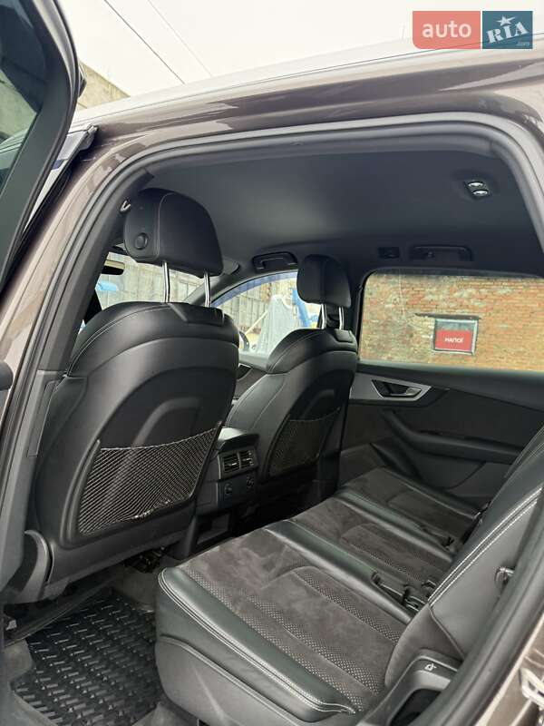 Позашляховик / Кросовер Audi Q7 2018 в Вінниці