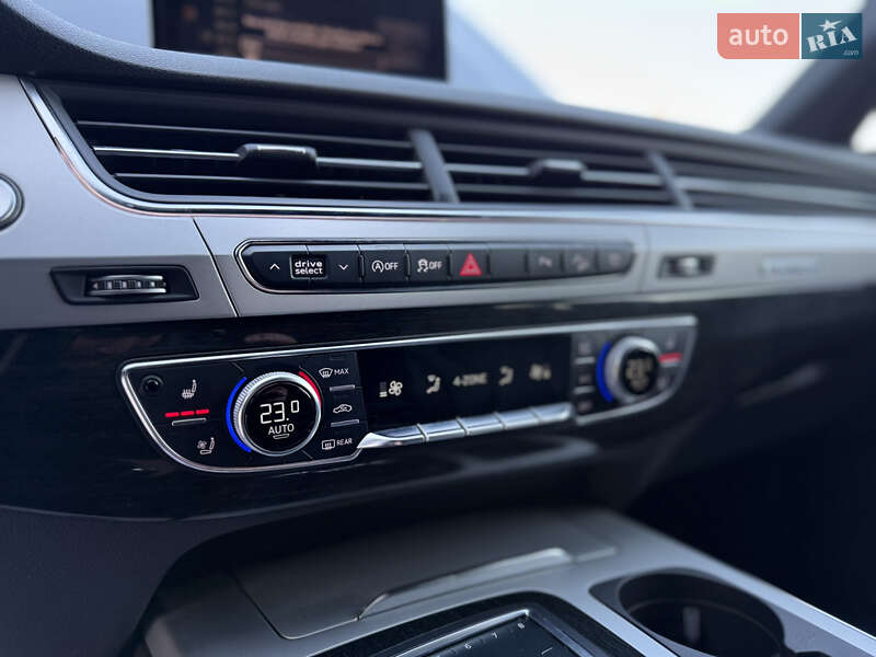 Позашляховик / Кросовер Audi Q7 2017 в Рівному фото 31 Позашляховик / Кросовер Audi Q7 2017 в Рівному