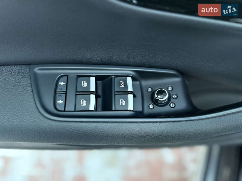 Позашляховик / Кросовер Audi Q7 2017 в Рівному фото 40 Позашляховик / Кросовер Audi Q7 2017 в Рівному