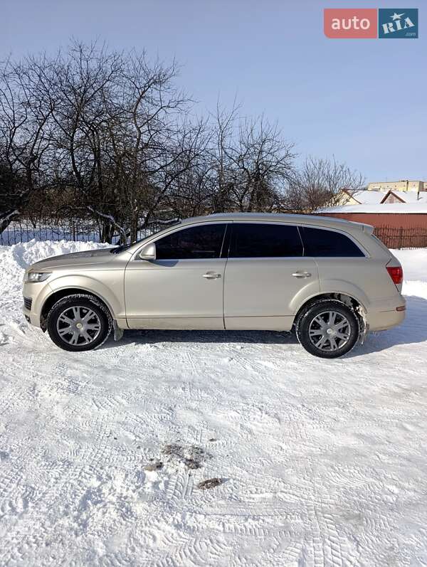 Внедорожник / Кроссовер Audi Q7 2007 в Ямполе