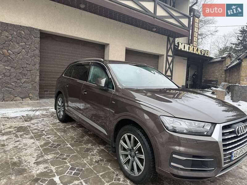 Позашляховик / Кросовер Audi Q7 2018 в Вінниці