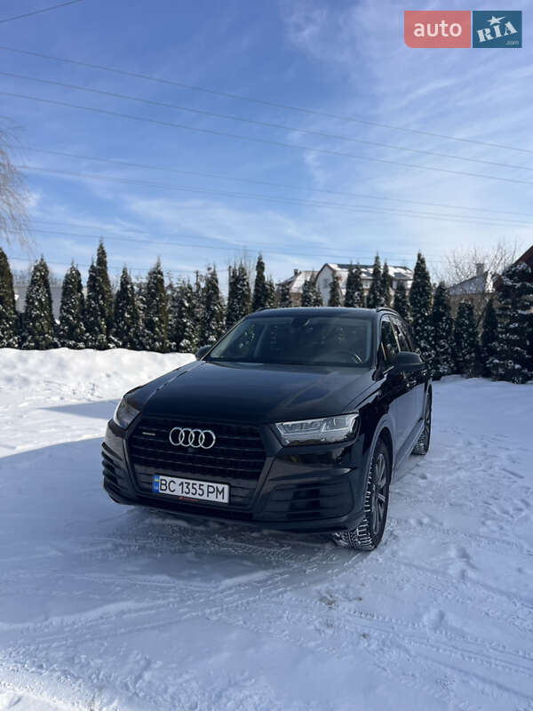 Позашляховик / Кросовер Audi Q7 2016 в Львові