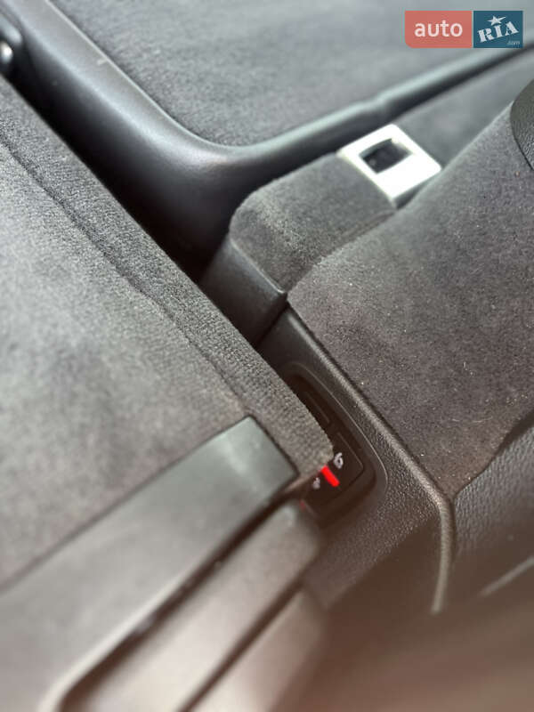 Позашляховик / Кросовер Audi Q7 2016 в Львові