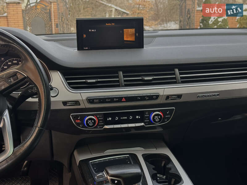 Позашляховик / Кросовер Audi Q7 2018 в Косові фото 33 Позашляховик / Кросовер Audi Q7 2018 в Косові