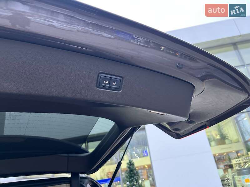 Позашляховик / Кросовер Audi Q7 2016 в Житомирі фото 39 Позашляховик / Кросовер Audi Q7 2016 в Житомирі