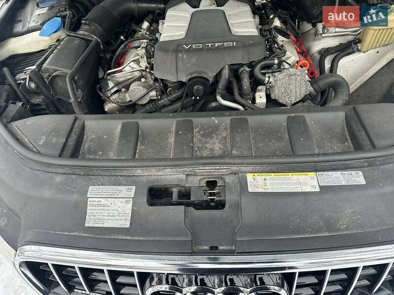 Позашляховик / Кросовер Audi Q7 2012 в Києві