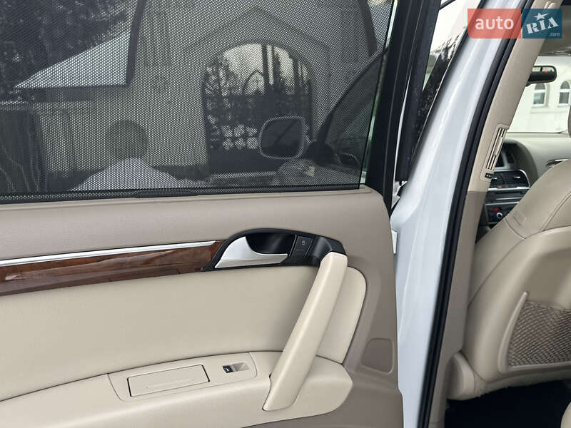 Позашляховик / Кросовер Audi Q7 2012 в Києві