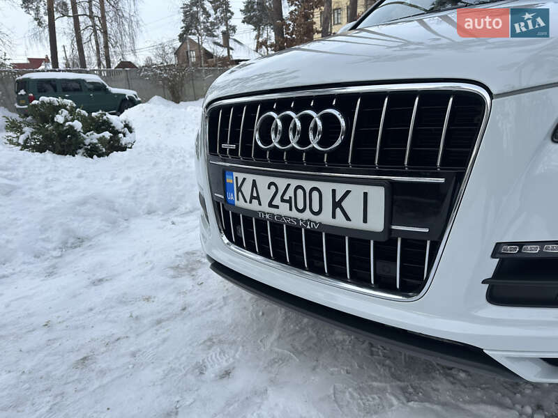 Позашляховик / Кросовер Audi Q7 2012 в Києві
