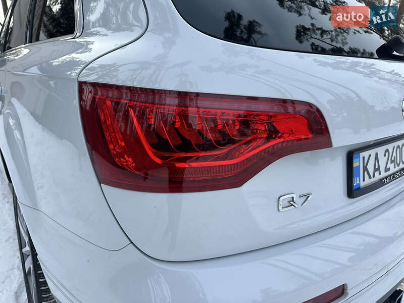 Позашляховик / Кросовер Audi Q7 2012 в Києві