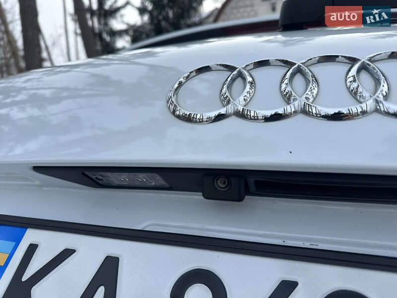 Позашляховик / Кросовер Audi Q7 2012 в Києві