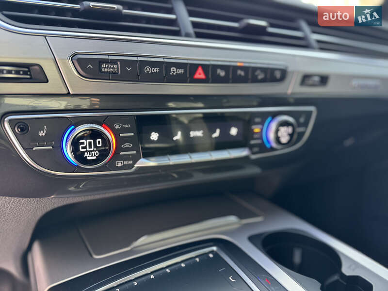 Внедорожник / Кроссовер Audi Q7 2015 в Хмельницком фото 53 Внедорожник / Кроссовер Audi Q7 2015 в Хмельницком