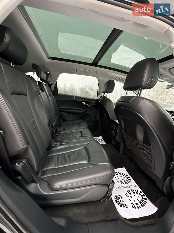 Внедорожник / Кроссовер Audi Q7 2015 в Рожнятове