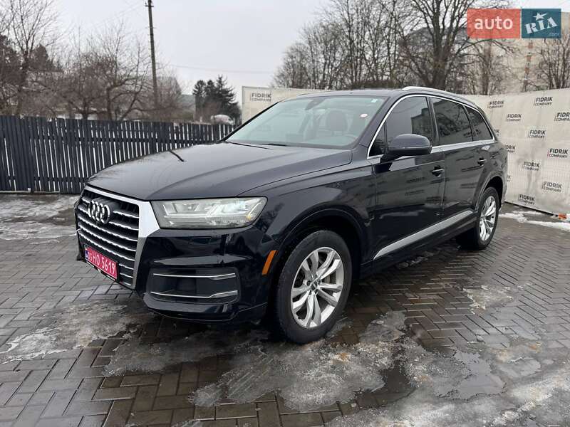 Позашляховик / Кросовер Audi Q7 2016 в Луцьку