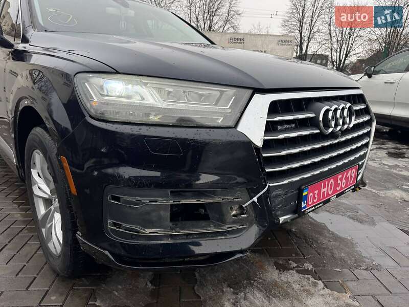 Позашляховик / Кросовер Audi Q7 2016 в Луцьку