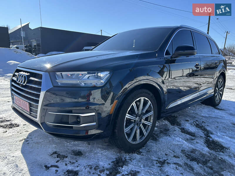 Позашляховик / Кросовер Audi Q7 2016 в Луцьку