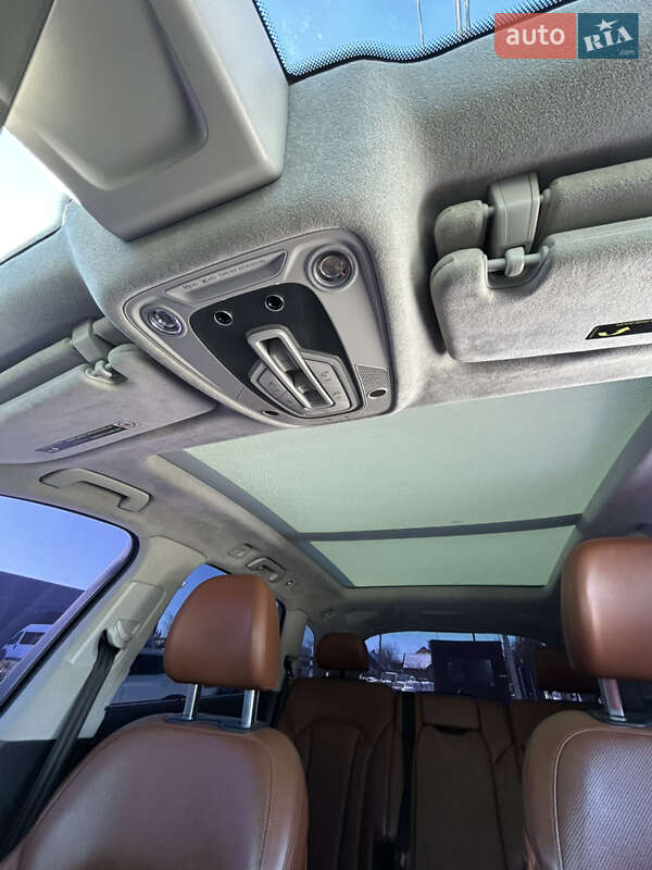 Позашляховик / Кросовер Audi Q7 2016 в Луцьку