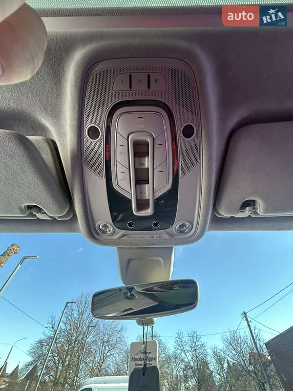 Позашляховик / Кросовер Audi Q7 2016 в Луцьку