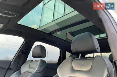 Позашляховик / Кросовер Audi Q7 2015 в Ужгороді