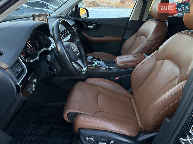 Позашляховик / Кросовер Audi Q7 2016 в Харкові