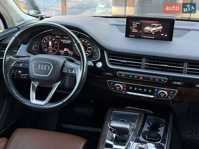 Позашляховик / Кросовер Audi Q7 2016 в Харкові