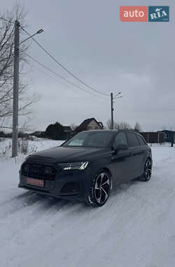 Внедорожник / Кроссовер Audi Q7 2020 в Киеве