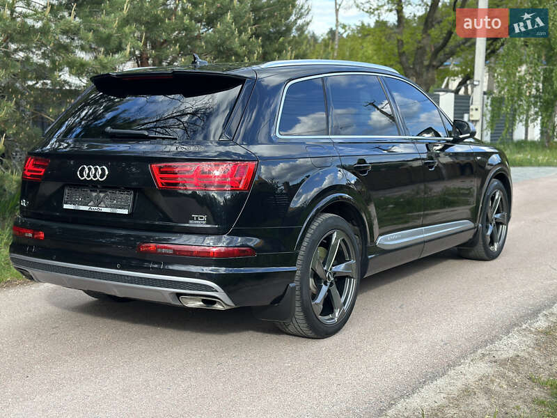 Внедорожник / Кроссовер Audi Q7 2016 в Житомире