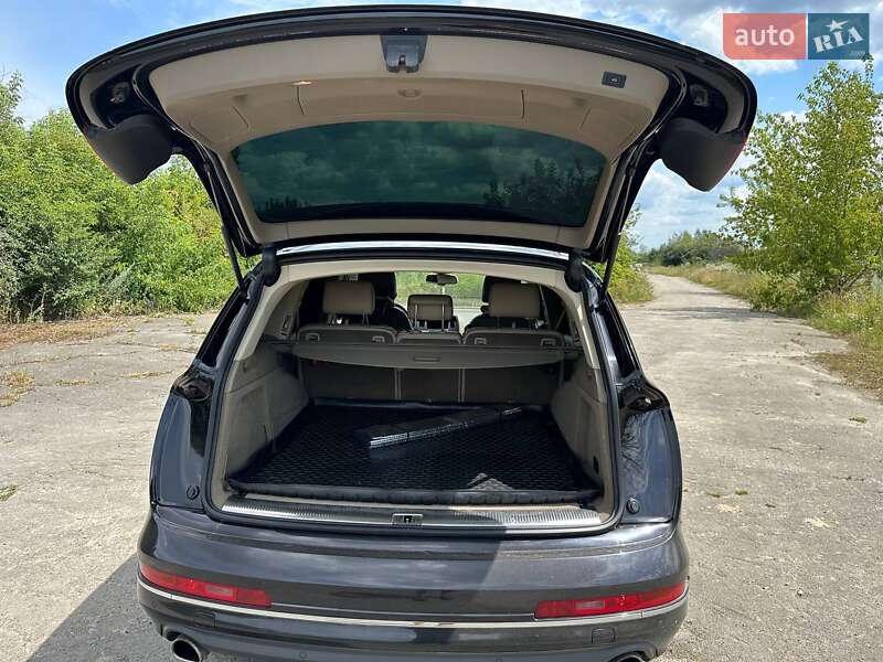 Внедорожник / Кроссовер Audi Q7 2012 в Киеве