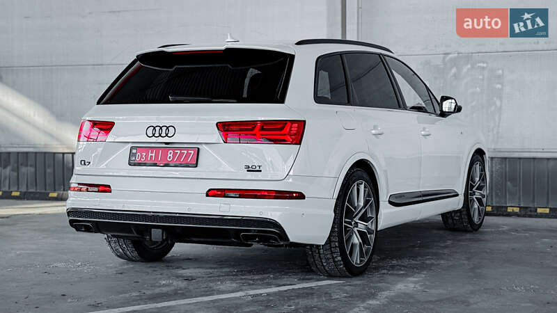 Внедорожник / Кроссовер Audi Q7 2019 в Ровно