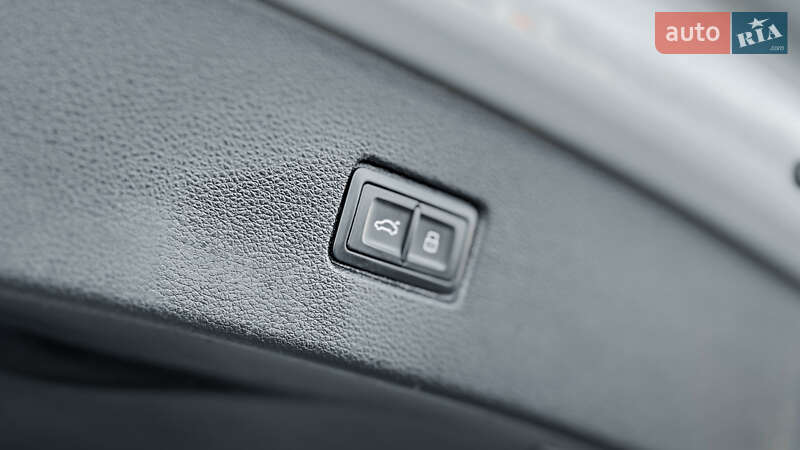 Внедорожник / Кроссовер Audi Q7 2019 в Ровно