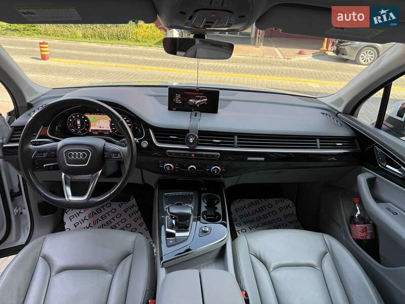 Позашляховик / Кросовер Audi Q7 2018 в Львові