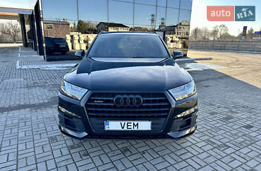Позашляховик / Кросовер Audi Q7 2016 в Дніпрі